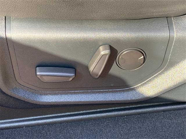 Photo of 2021 Agate Black Metallic Ford F-250