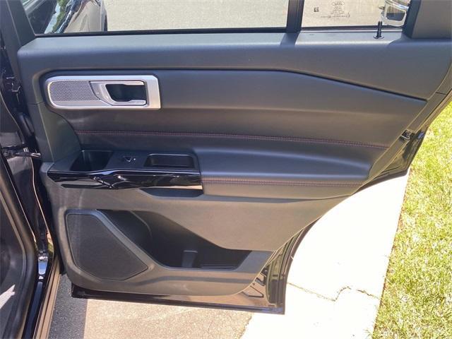 Photo of 2023 Agate Black Metallic Ford Explorer