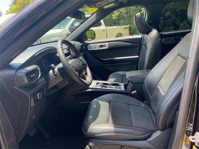 Photo of 2023 Agate Black Metallic Ford Explorer