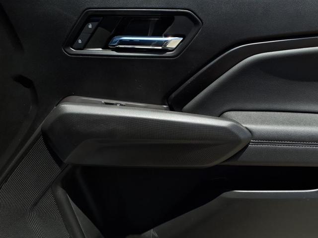 Photo of 2023 Sterling Gray Metallic Chevrolet Colorado