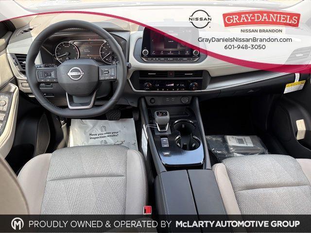 Photo of 2025 Black Nissan Rogue