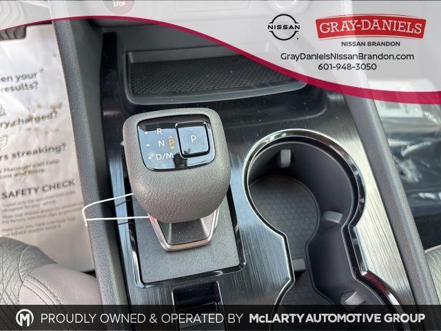 Photo of 2025 Black Nissan Rogue