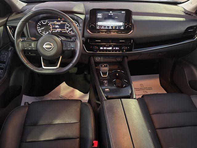 Photo of 2023 Super Black Nissan Rogue