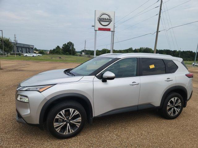 Photo of 2023 Brilliant Silver Metallic Nissan Rogue