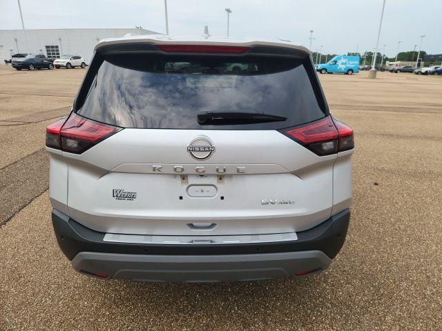 Photo of 2023 Brilliant Silver Metallic Nissan Rogue