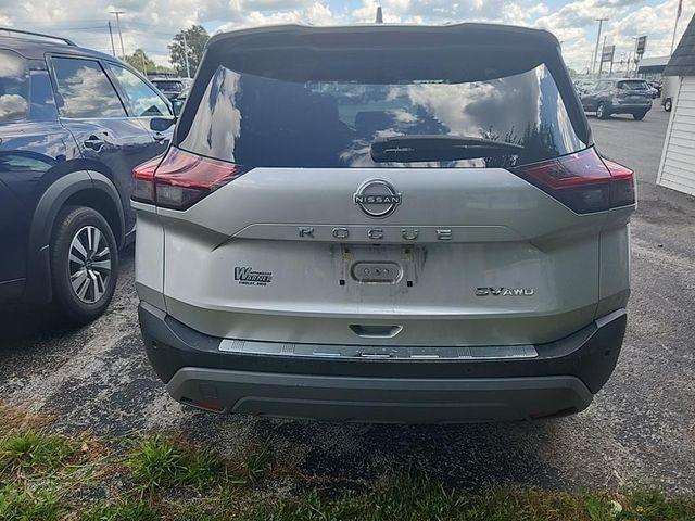 Photo of 2023 Brilliant Silver Metallic Nissan Rogue