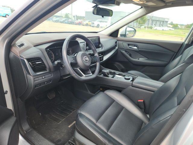 Photo of 2023 Brilliant Silver Metallic Nissan Rogue