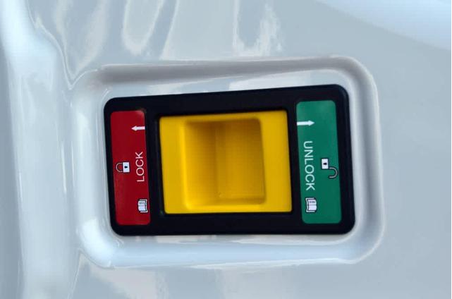 Photo of 2025 Oxford White Ford Transit-250