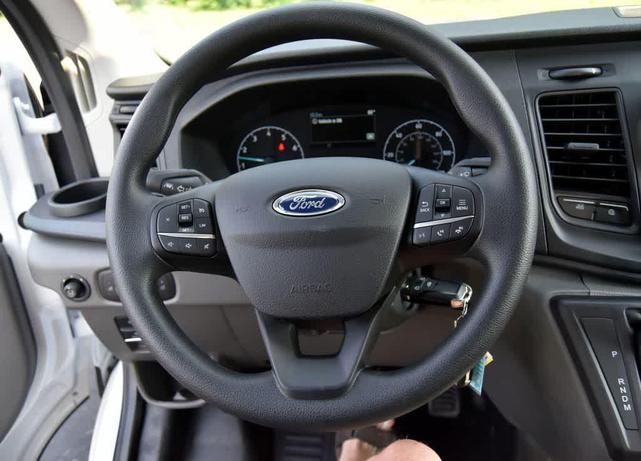 Photo of 2025 Oxford White Ford Transit-250