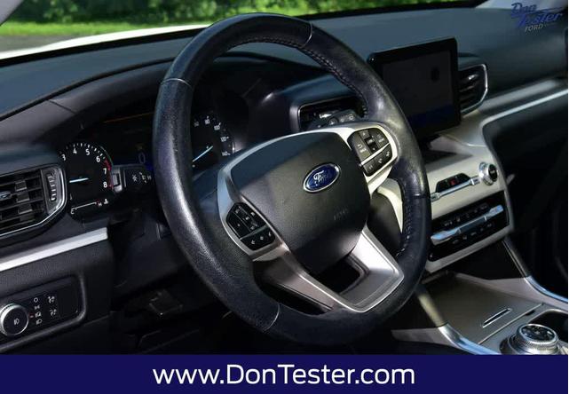 Photo of 2020 Oxford White Ford Explorer
