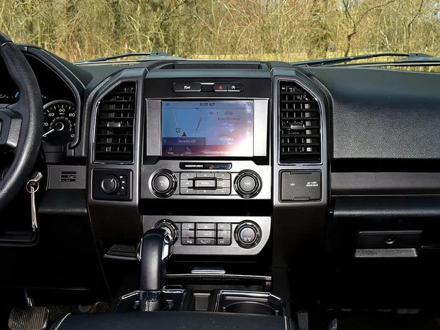 Photo of 2020 Oxford White Ford F-150