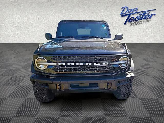 Photo of 2024 Shadow Black Ford Bronco