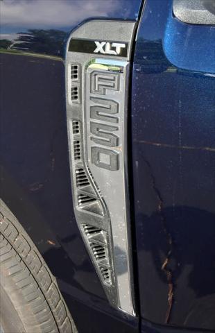 Photo of 2025 Antimatter Blue Metallic Ford F-250