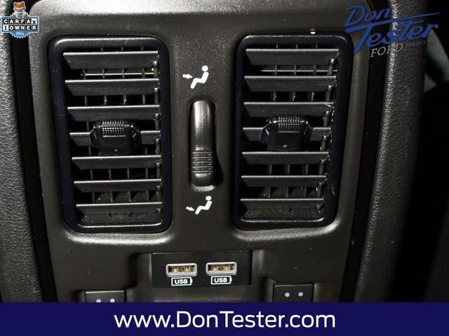 Photo of 2022 DB Black Clearcoat Dodge Durango