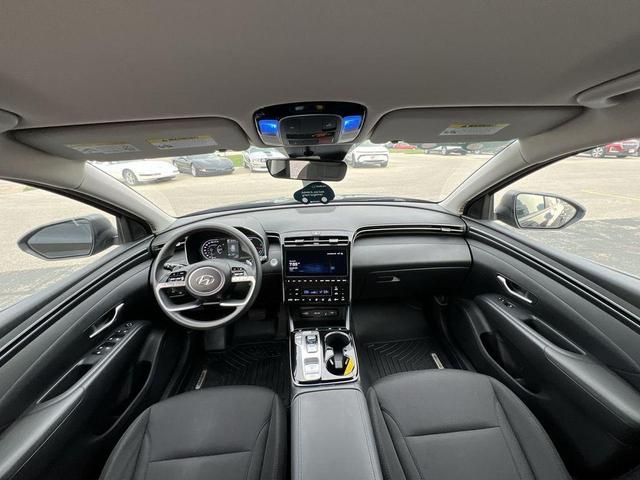 Photo of 2024 Black Pearl Hyundai TUCSON Hybrid