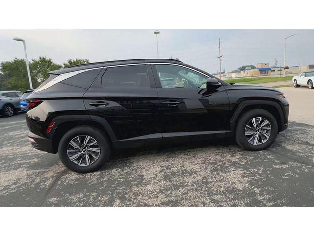 Photo of 2024 Black Pearl Hyundai TUCSON Hybrid