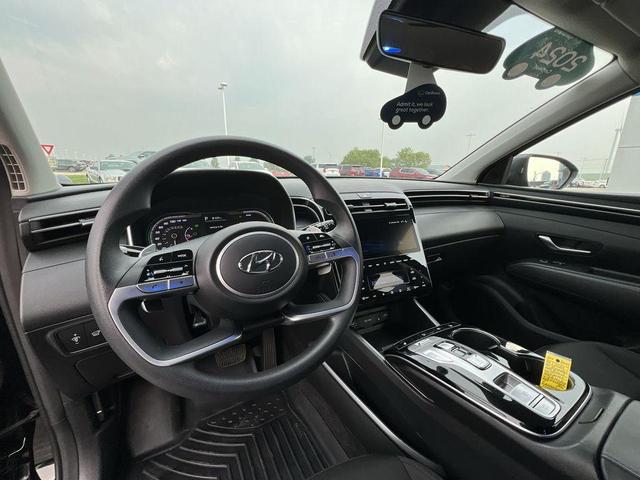 Photo of 2024 Black Pearl Hyundai TUCSON Hybrid