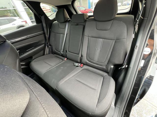Photo of 2024 Black Pearl Hyundai TUCSON Hybrid