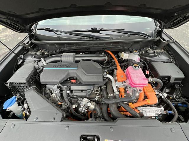 Photo of 2024 Black Pearl Hyundai TUCSON Hybrid
