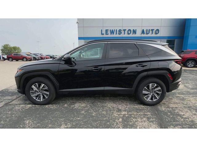 Photo of 2024 Black Pearl Hyundai TUCSON Hybrid