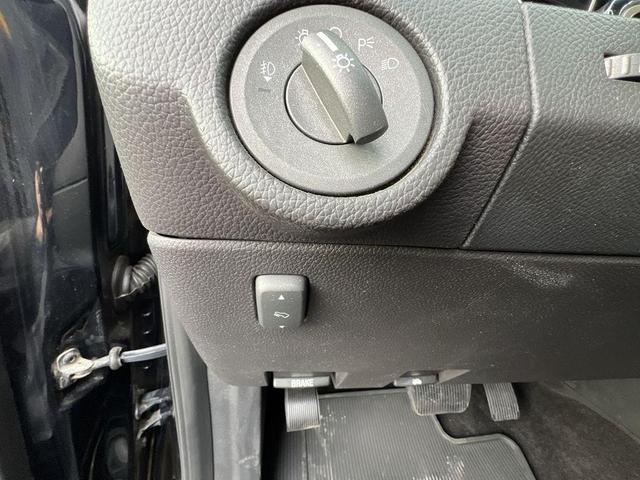 Photo of 2013 Tuxedo Black Metallic Lincoln Navigator