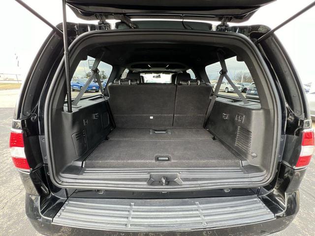 Photo of 2013 Tuxedo Black Metallic Lincoln Navigator