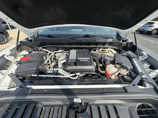 Photo of 2022 Summit White Chevrolet Silverado 1500