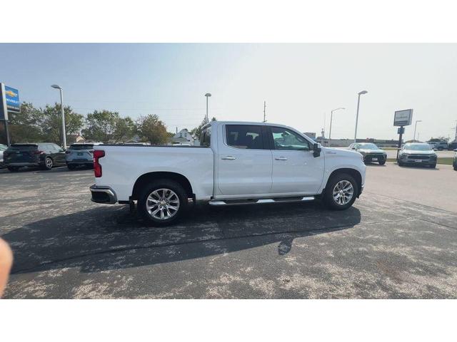 Photo of 2022 Summit White Chevrolet Silverado 1500