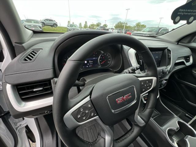 Photo of 2024 Summit White GMC Terrain
