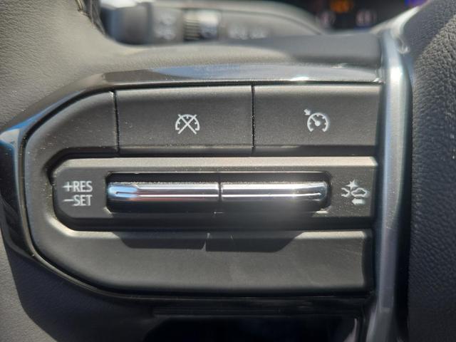 Photo of 2025 Radiant Red Tintcoat Chevrolet Colorado