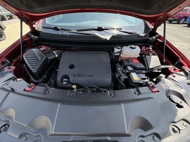 Photo of 2023 Radiant Red Tintcoat Chevrolet Traverse