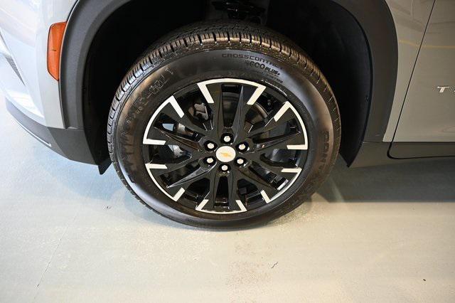 Photo of 2026 Sterling Gray Metallic Chevrolet Traverse