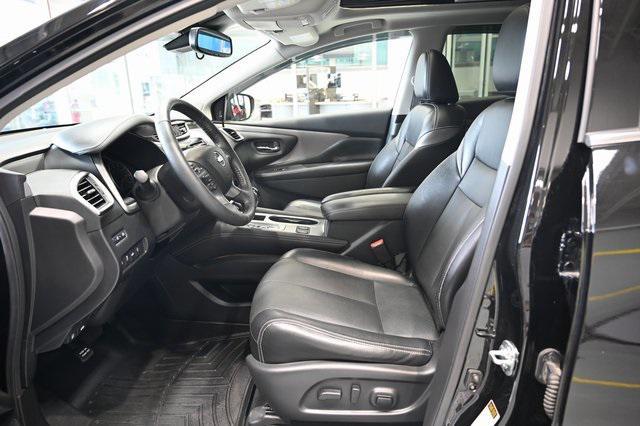 Photo of 2020 Super Black Metallic Nissan Murano