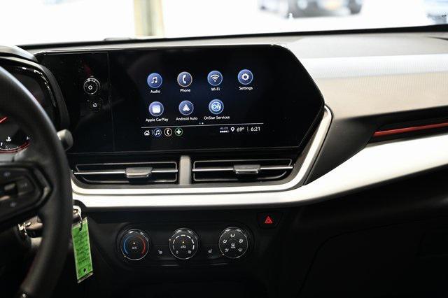 Photo of 2024 Summit White Chevrolet Trax
