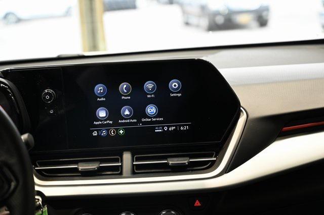 Photo of 2024 Summit White Chevrolet Trax