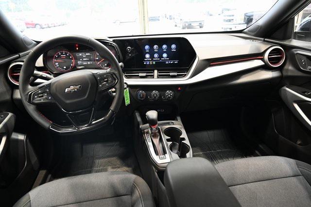 Photo of 2024 Summit White Chevrolet Trax