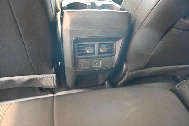 Photo of 2025 Summit White Chevrolet Colorado
