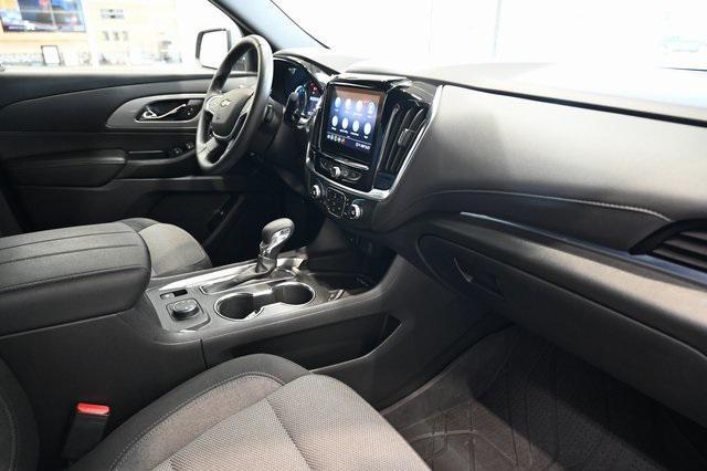 Photo of 2023 Sterling Gray Metallic Chevrolet Traverse