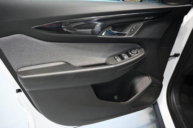 Photo of 2026 Summit White Chevrolet Trailblazer