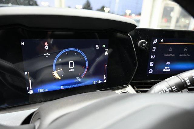 Photo of 2025 Summit White Chevrolet Trax