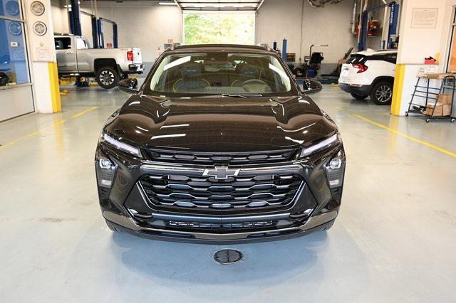 Photo of 2025 Mosaic Black Metallic Chevrolet Trax