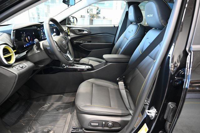 Photo of 2025 Mosaic Black Metallic Chevrolet Trax