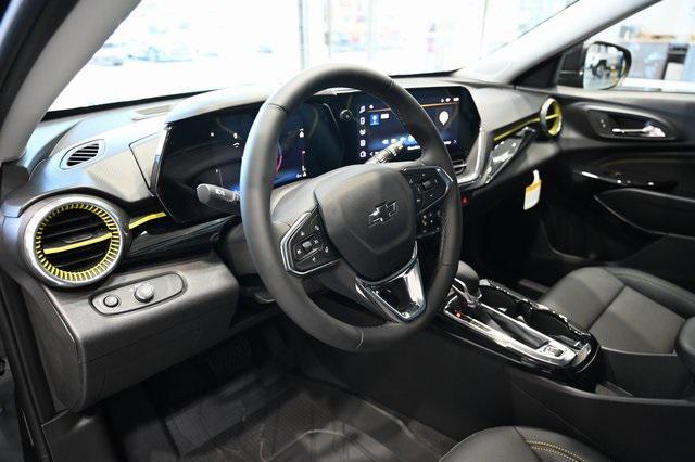 Photo of 2025 Mosaic Black Metallic Chevrolet Trax