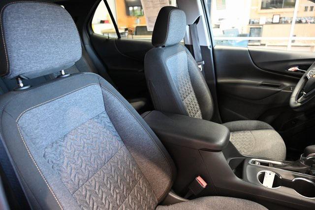 Photo of 2023 Iron Gray Metallic Chevrolet Equinox