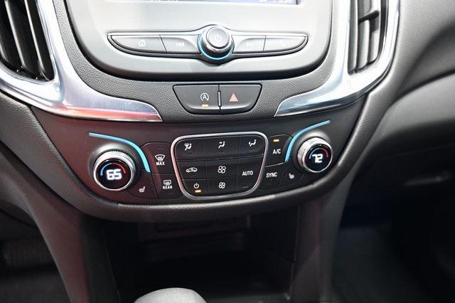 Photo of 2023 Iron Gray Metallic Chevrolet Equinox