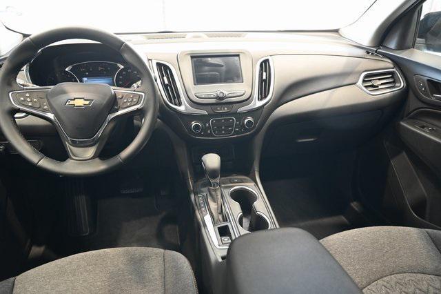 Photo of 2024 Mosaic Black Metallic Chevrolet Equinox