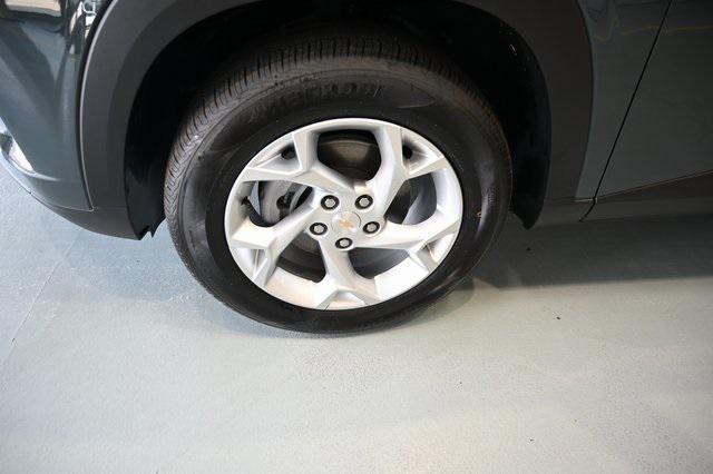 Photo of 2025 Cypress Gray Chevrolet Trax