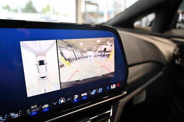 Photo of 2025 Black Chevrolet Equinox EV