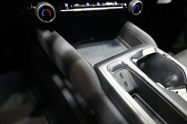 Photo of 2025 Black Chevrolet Equinox EV