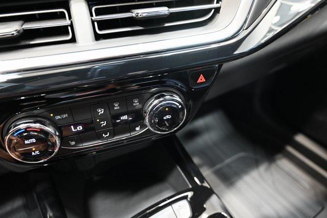 Photo of 2025 Summit White Chevrolet Trax